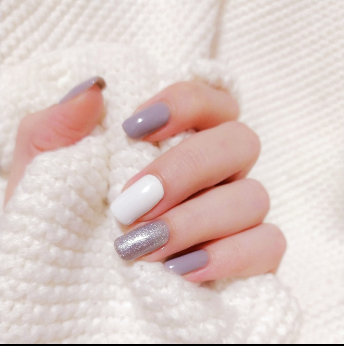 Pale lilac white nails
